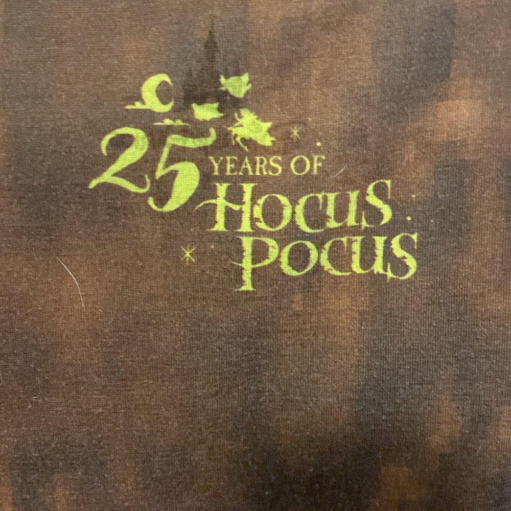 Disney Ladies Shirt - Hocus Pocus Sanderson Sisters - Mary Costume Size S - Picture 3 of 4